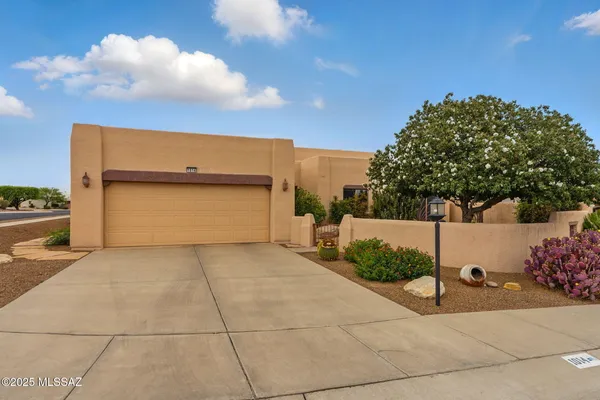 Property Slideshow image 3 of 50 | 1014 w placita apartada, Green Valley, AZ, 85614