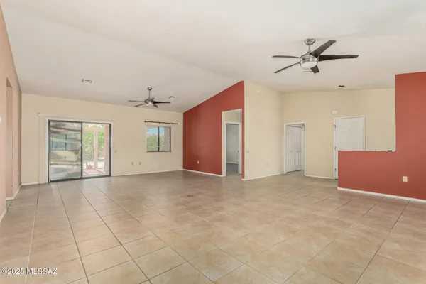 Property Slideshow image 2 of 30 | 4792 s meadow ridge dr, Green Valley, AZ, 85622