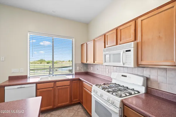Property Slideshow image 3 of 34 | 38912 s serenity ln, Tucson, AZ, 85739