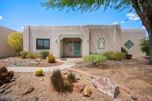 Property Slideshow image 3 of 40 | 1044 w camino del desierto, Green Valley, AZ, 85614
