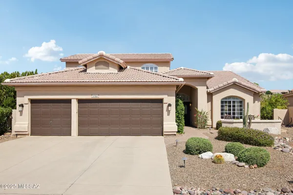 Property Slideshow image 2 of 44 | 37960 s rolling hills dr, Saddlebrooke, AZ, 85739