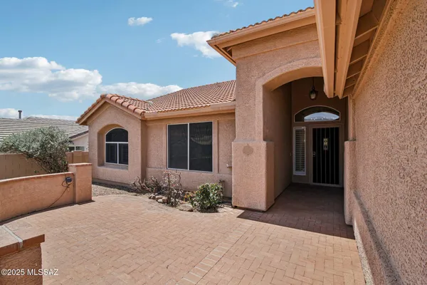 Property Slideshow image 2 of 31 | 35890 s mesa ridge dr, Tucson, AZ, 85739