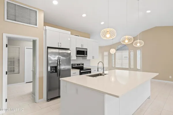 Property Slideshow image 3 of 28 | 36892 s golf course dr, Saddlebrooke, AZ, 85739