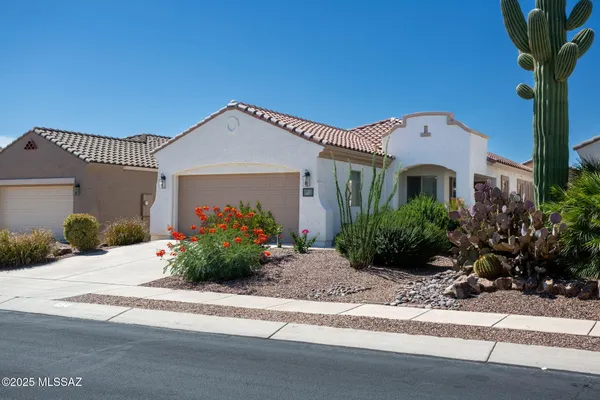 Property Slideshow image 3 of 38 | 307 w calle media luz, Sahuarita, AZ, 85629