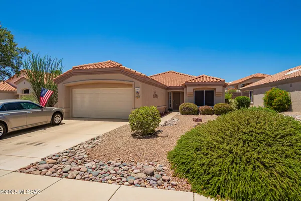 Property Slideshow image 3 of 33 | 14053 n trade winds way, Oro Valley, AZ, 85755