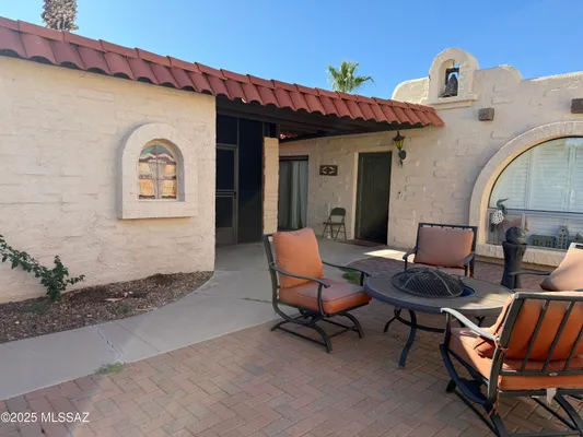 Property Slideshow image 3 of 21 | 940 w circulo napa, Green Valley, AZ, 85614