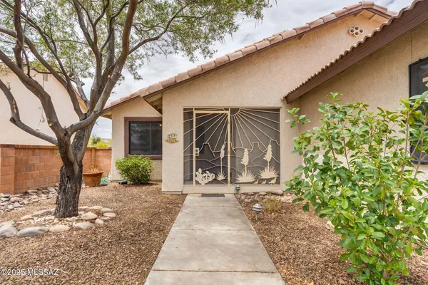 Property Slideshow image 3 of 50 | 1012 w union bell dr, Green Valley, AZ, 85614