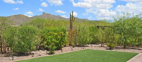 Property Slideshow image 3 of 47 | 7074 w kanab creek trl, Marana, AZ, 85658