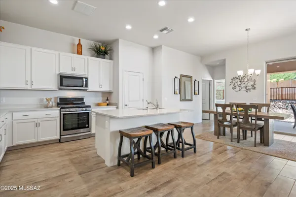 Property Slideshow image 3 of 22 | 8095 s galileo ln, Tucson, AZ, 85747