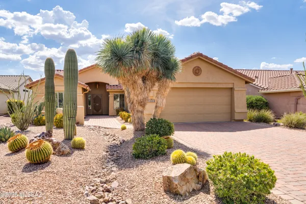Property Slideshow image 2 of 50 | 1864 e mourning dove ct, Green Valley, AZ, 85614