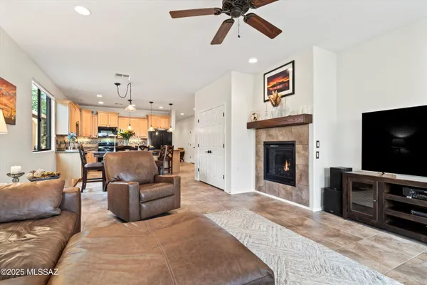 Property Slideshow image 3 of 50 | 13773 e carruthers st, Vail, AZ, 85641