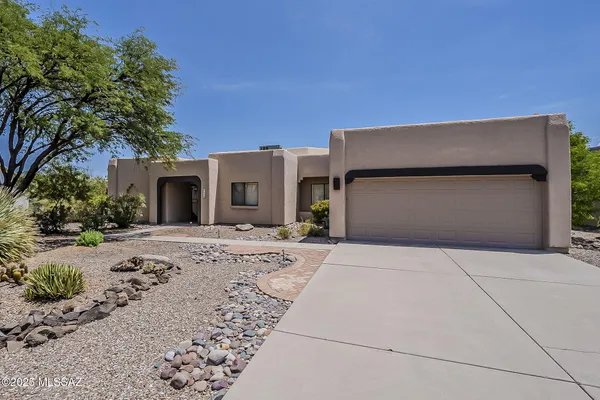 Property Slideshow image 2 of 51 | 459 s camino holgado, Green Valley, AZ, 85614
