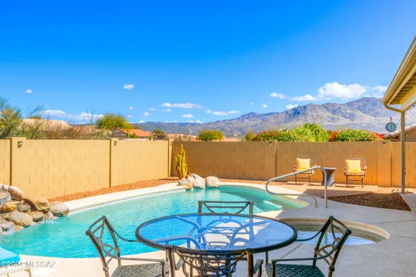 Property Slideshow image 2 of 35 | 37616 s skyline dr, Tucson, AZ, 85739