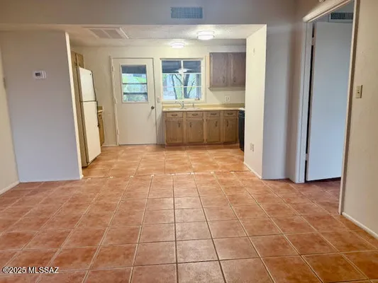 Property Slideshow image 2 of 7 | 174 s paseo quinta c, Green Valley, AZ, 85614