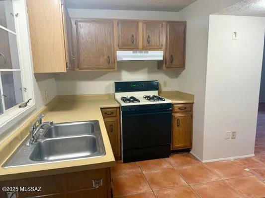 Property Slideshow image 3 of 7 | 174 s paseo quinta c, Green Valley, AZ, 85614