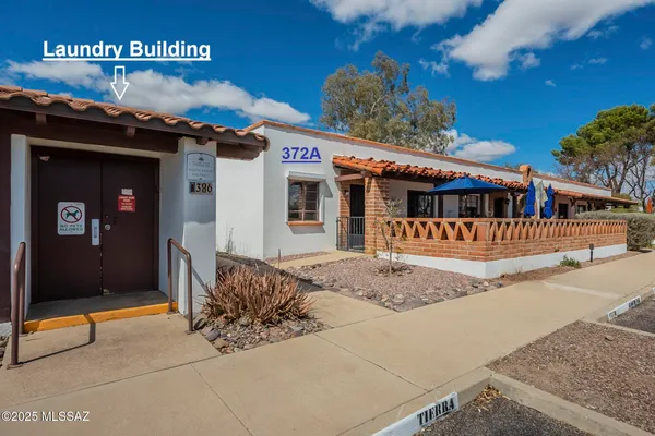 Property Slideshow image 3 of 51 | 372 s paseo sarta a, Green Valley, AZ, 85614