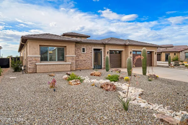 Property Slideshow image 2 of 50 | 30670 s greenstone dr, Oracle, AZ, 85623