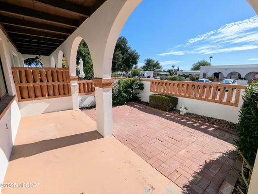 Property Slideshow image 3 of 35 | 302 s paseo lobo c, Green Valley, AZ, 85614