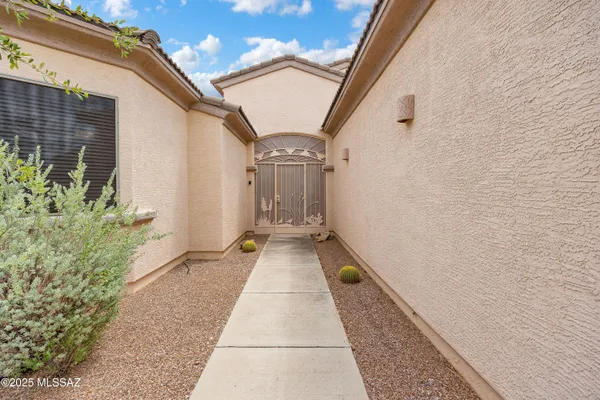 Property Slideshow image 3 of 38 | 2299 w calle casas lindas, Green Valley, AZ, 85622