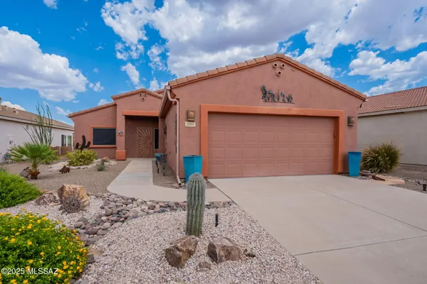 Property Slideshow image 2 of 46 | 2323 s via pompilo, Green Valley, AZ, 85614
