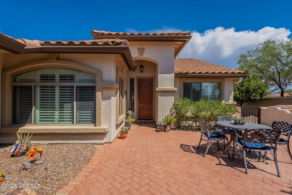 Property Slideshow image 2 of 39 | 1712 n laguna oaks dr, Green Valley, AZ, 85614
