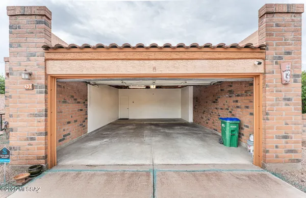 Property Slideshow image 3 of 39 | 931 w rio guaymas, Green Valley, AZ, 85614