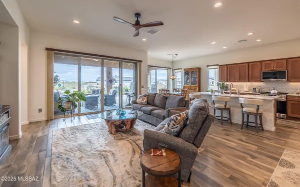 Property Slideshow image 3 of 24 | 1367 e golden rock way, Green Valley, AZ, 85614