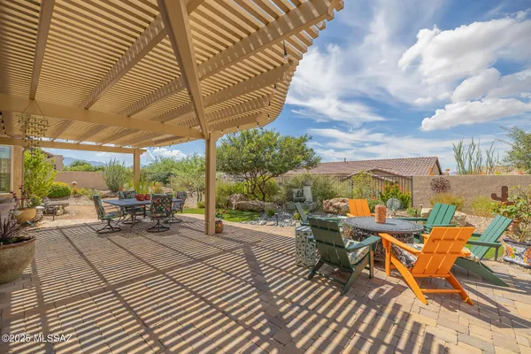 Property Slideshow image 3 of 47 | 31752 s summerwind dr, Oracle, AZ, 85623