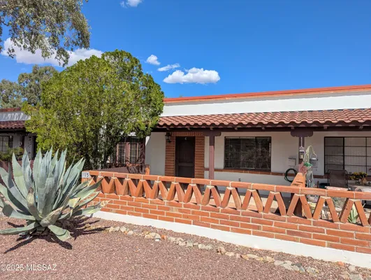Property Slideshow image 2 of 28 | 515 s la canada dr c, Green Valley, AZ, 85614