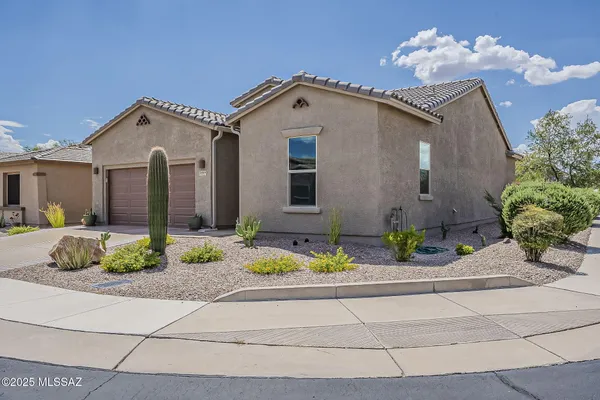Property Slideshow image 2 of 38 | 5464 s guthrie peak dr, Green Valley, AZ, 85622