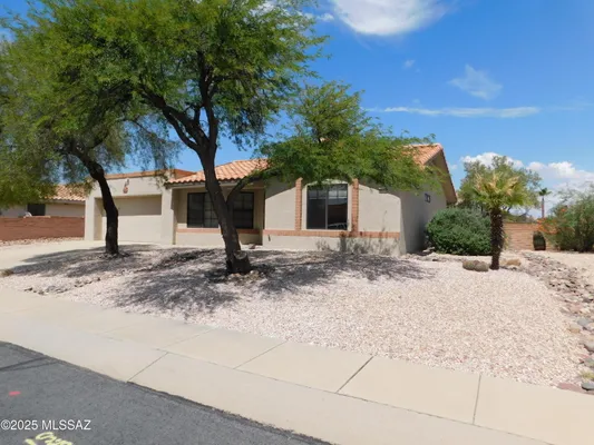 Property Slideshow image 2 of 21 | 1151 e haystack dr, Oro Valley, AZ, 85755