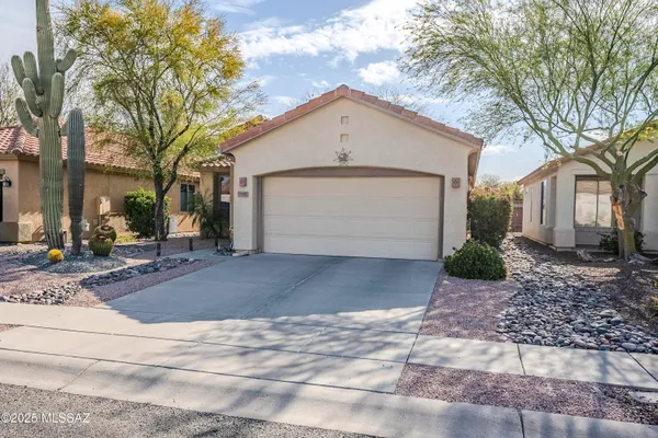 Property Slideshow image 3 of 32 | 9326 n desert mist ln, Tucson, AZ, 85743