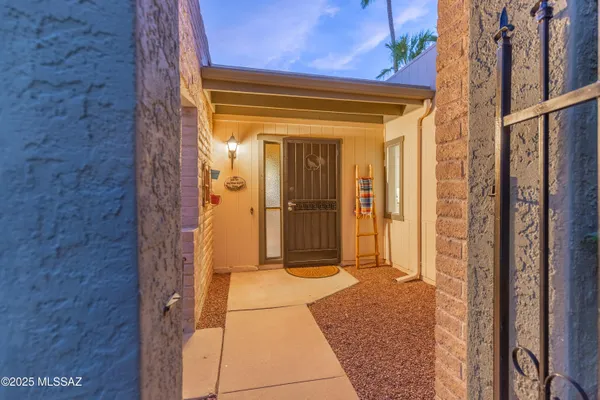 Property Slideshow image 2 of 27 | 2660 s camino vega, Green Valley, AZ, 85622