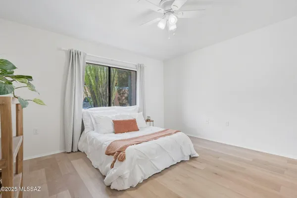 Property Slideshow image 3 of 34 | 1759 w dalehaven cir, Tucson, AZ, 85704