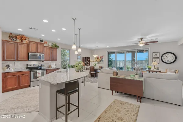 Property Slideshow image 3 of 45 | 10359 s tea wagon way, Vail, AZ, 85641