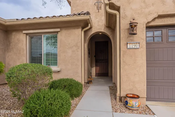 Property Slideshow image 2 of 33 | 1190 n broken hills dr, Green Valley, AZ, 85614