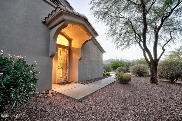Property Slideshow image 3 of 26 | 13401 n rancho vistoso blvd 220, Oro Valley, AZ, 85755