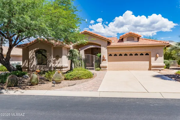 Property Slideshow image 2 of 45 | 37429 s stoney cliff dr, Saddlebrooke, AZ, 85739