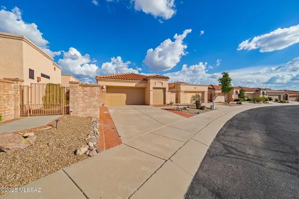 Property Slideshow image 2 of 40 | 1821 w placita de diciembre, Green Valley, AZ, 85622
