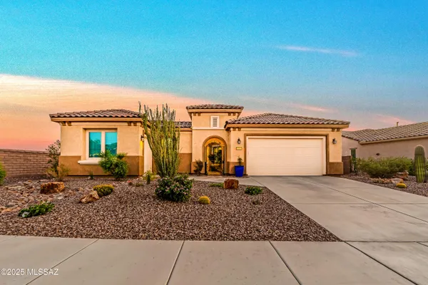 Property Slideshow image 2 of 34 | 6805 w komo point trl, Marana, AZ, 85658