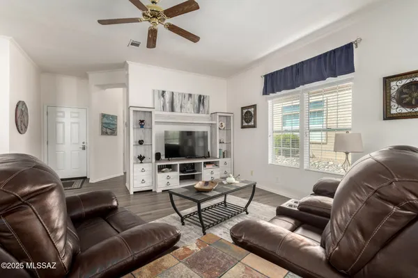 Property Slideshow image 3 of 22 | 554 w parkwood ct, Green Valley, AZ, 85614