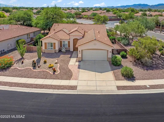 Property Slideshow image 2 of 51 | 7973 w wandering spring way, Tucson, AZ, 85743