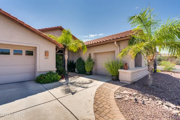 Property Slideshow image 3 of 48 | 850 n hale dr, Green Valley, AZ, 85614