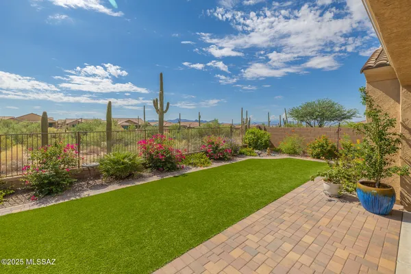 Property Slideshow image 3 of 41 | 7103 w kanab creek trl, Marana, AZ, 85658
