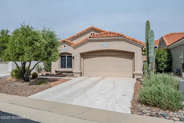 Property Slideshow image 2 of 34 | 2229 e celosia way, Oro Valley, AZ, 85755