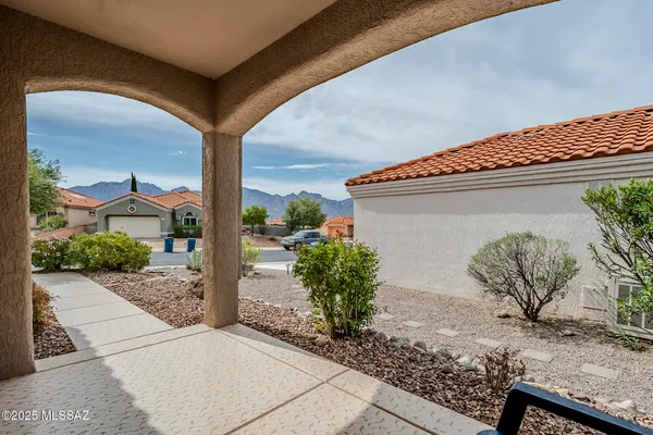 Property Slideshow image 3 of 34 | 2229 e celosia way, Oro Valley, AZ, 85755