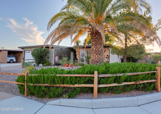 Property Slideshow image 2 of 30 | 1289 n via vicam, Green Valley, AZ, 85614