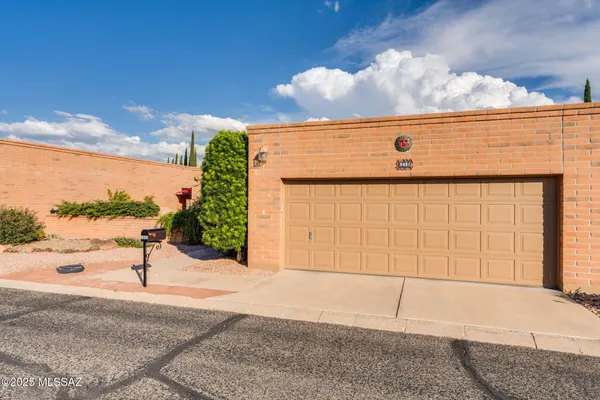 Property Slideshow image 3 of 50 | 2951 s placita san javier, Green Valley, AZ, 85622