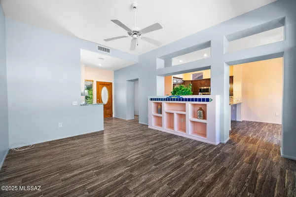 Property Slideshow image 3 of 42 | 2293 e sausalito trl, Oro Valley, AZ, 85755