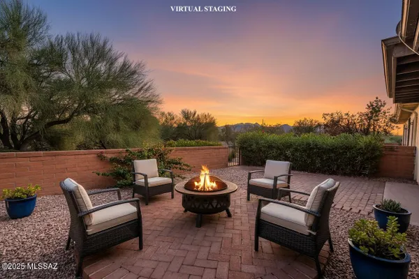 Property Slideshow image 2 of 20 | 260 n calle del lago, Green Valley, AZ, 85614